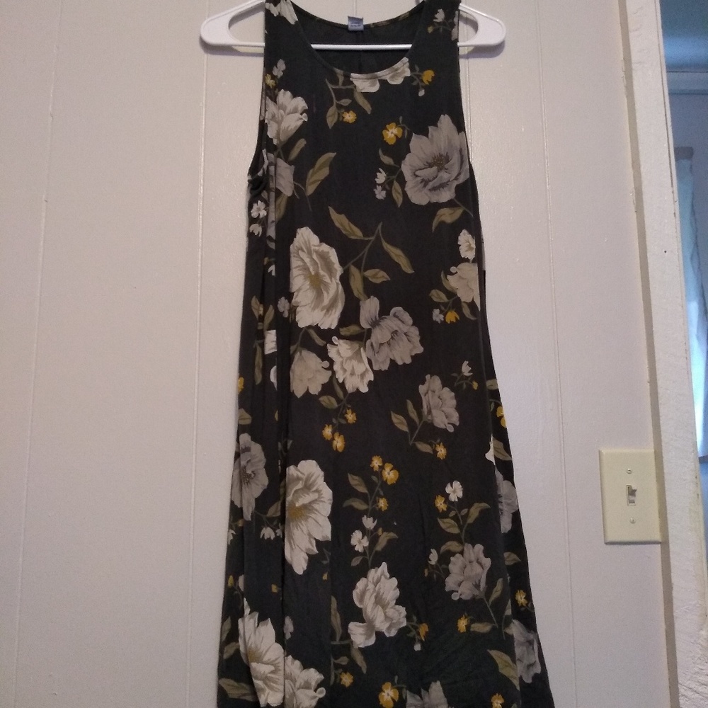 Floral grey and white dress